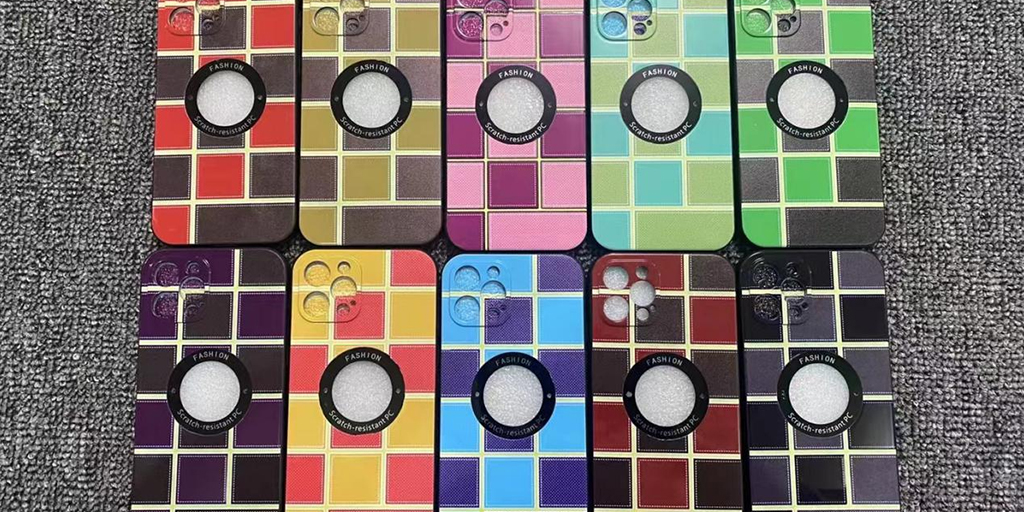 Avantaĝoj Kaj Malavantaĝoj De Vario De Materialoj Poŝtelefona Kazo